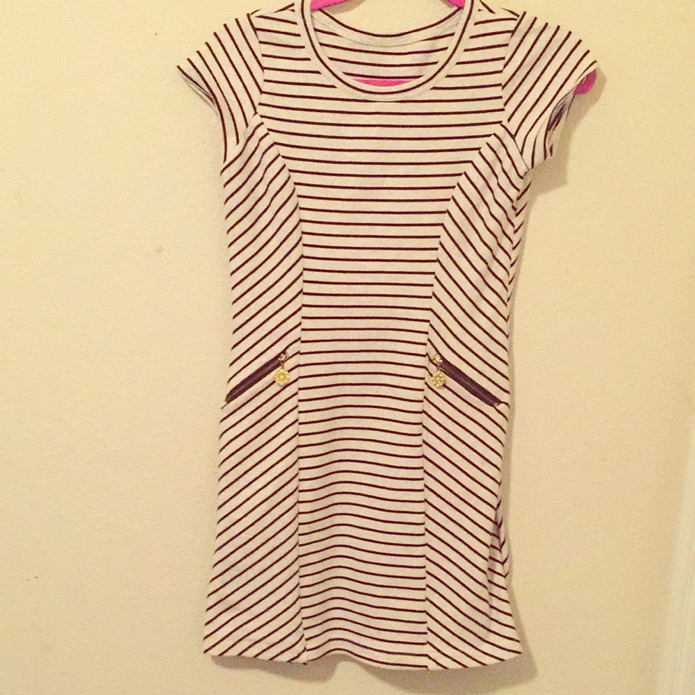 Don’t know the name nothing wrong with dress